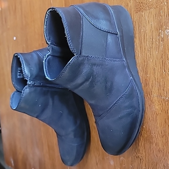 Clarks Cloudstepper Step Move Up Ankle Boots - Picture 4 of 7